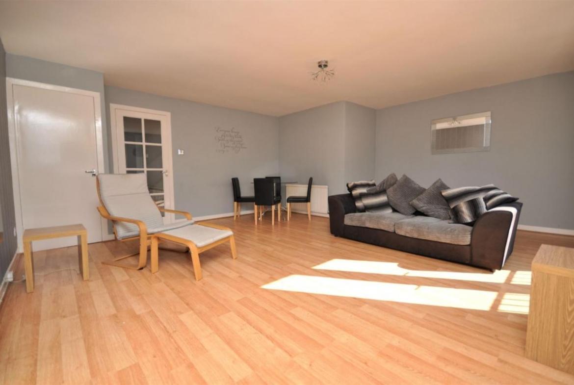 No 11 3 Bed Serviced Appartment Town Centre Girvan Extérieur photo